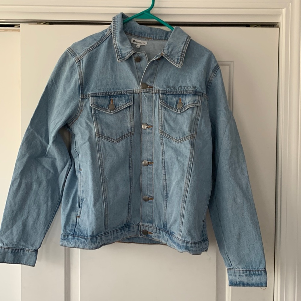 🩵Peloton Jean jacket | Size M🩵